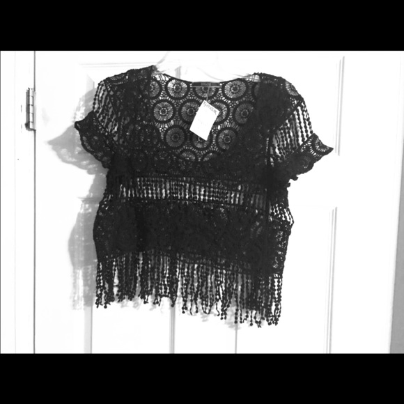 Tops - Cute crochet top